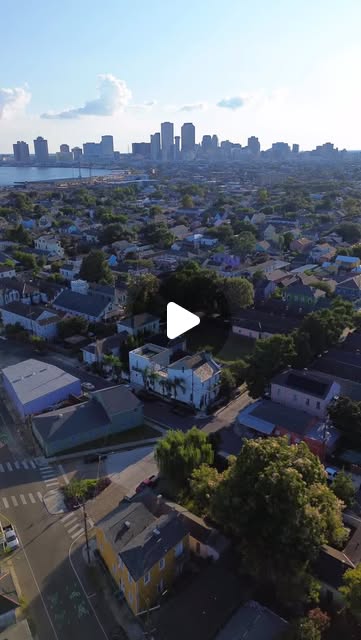 House of Influence — cinematic film frame from Casa Blanca House, Marigny